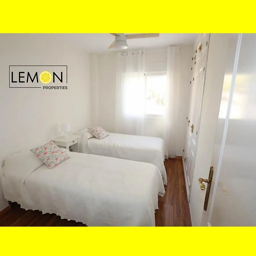 Lemon Beach Torrequebrada Apartament ベナルマデナ